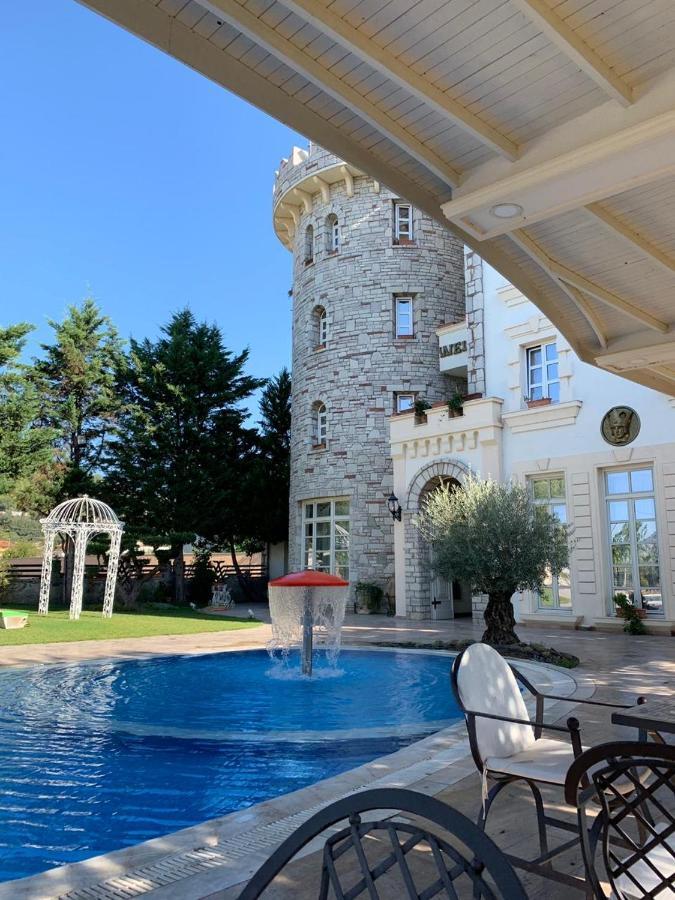 Castle Konti Hotel